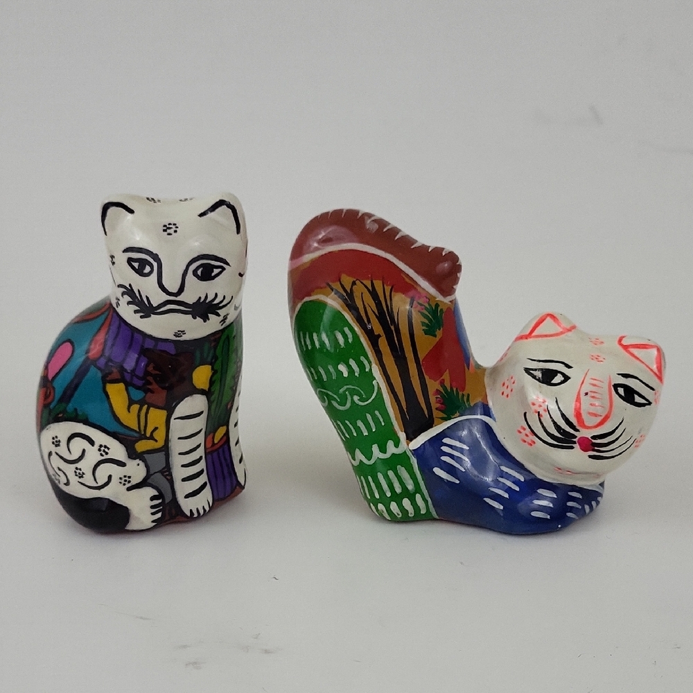 2 Hand Painted Mexican Folk Art Pottery Cat Figurines Multicolored